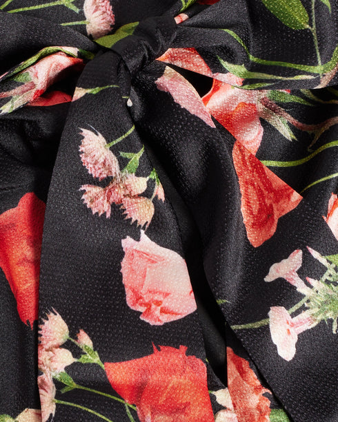 RAEVEN-Tops-This sleeveless number will bring elegance to any season, whether you wear it on its own or layer it under your favorite blazer. RAEVEN brings together a high cowl neck, floral print and back bow fastening to create a top that's a true stand out. Sleeveless top High cowl neck Floral print Self-tie back bow Slim fit Ayo is 5'8" / 1.73m and wears Black in a Ted size 1- Ted Baker Romania